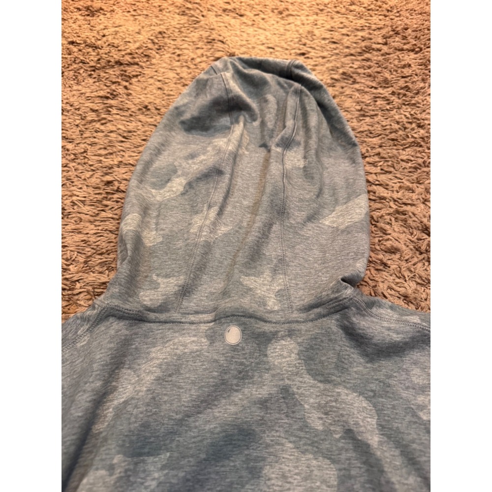 Yogalicious Gray Camo Cropped Hoodie Lightweight Athleisure Women's Medium NWOT - Picture 5 of 5